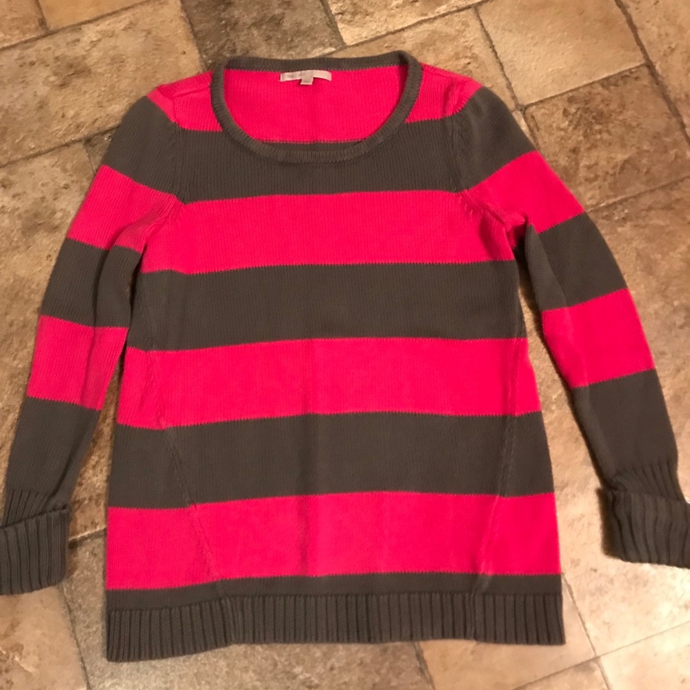 Ladies Gap Sz x-small(fit small). Hot pink/gray